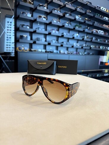 Tom ford güneş gözlüğü