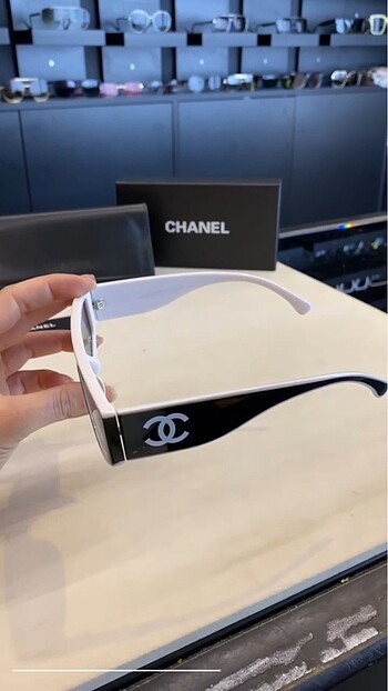 Chanel Chanel güneş gözlüğü