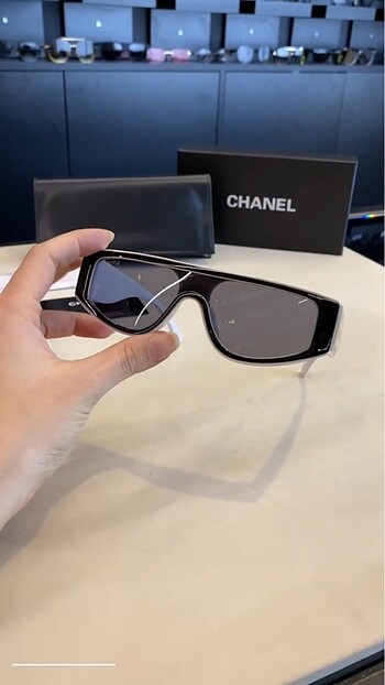 Beden Chanel güneş gözlüğü