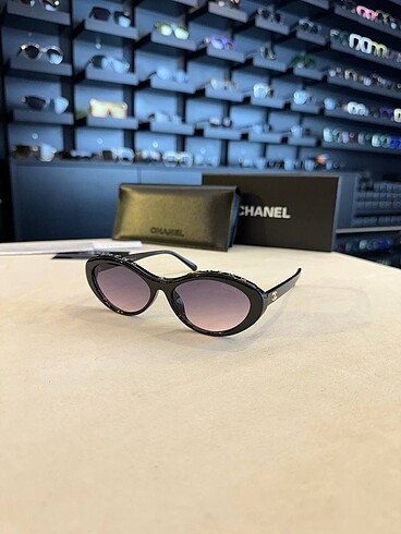 Chanel güneş gözlüğü