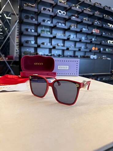Gucci gözlük