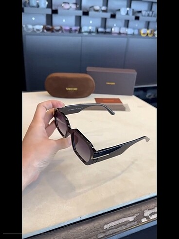 Beden siyah Renk Tom ford güneş gözlüğü