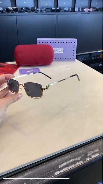 Beden Gucci güneş gözlük