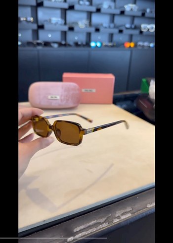Beden kahverengi Renk Miu miu güneş gözlüğü