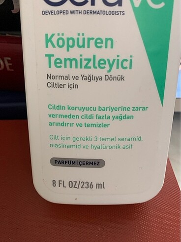Beden CeraVe KÖPÜREN TEMİZLEYİCİ NORMAL VE YAĞLIYA DÖNÜK CİLTLER İÇİN