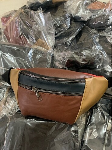 Beden 100%HAKİKİ DERİ UNISEX OMUZ BEL VE GÖĞÜS ÇANTA