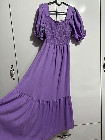 Lila midi elbise