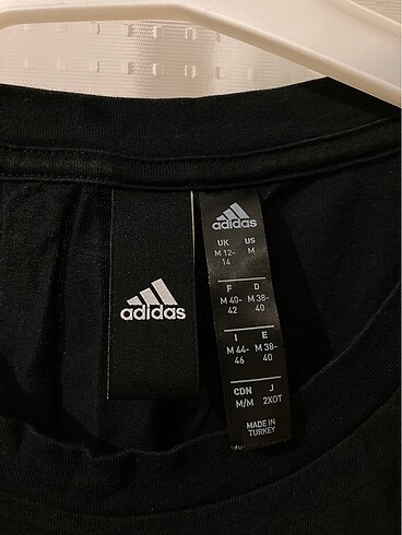 m Beden Adidas Tişört