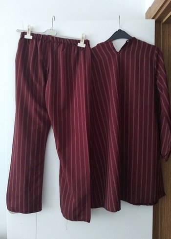 38 Beden Bordo Çizgili Piliseli Midi Tunik