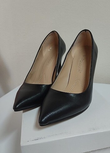 Diğer Stiletto