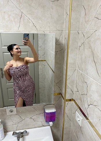 42 Beden mor Renk Parlak Mor Pullu Midi Elbise