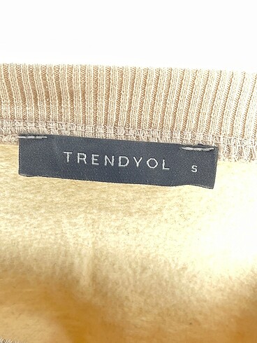s Beden çeşitli Renk Trendyol & Milla Sweatshirt %70 İndirimli.