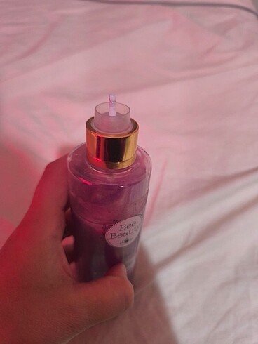 Işıltılı vücut spreyi - Görsel 2