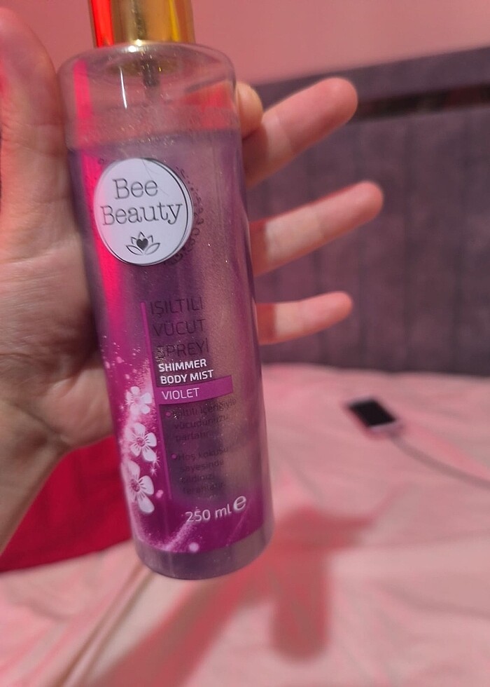 Işıltılı vücut spreyi - Görsel 4