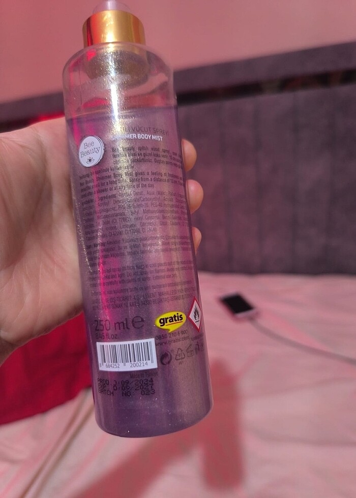 Işıltılı vücut spreyi - Görsel 3