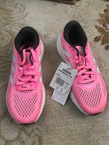 Adidas Süpernova