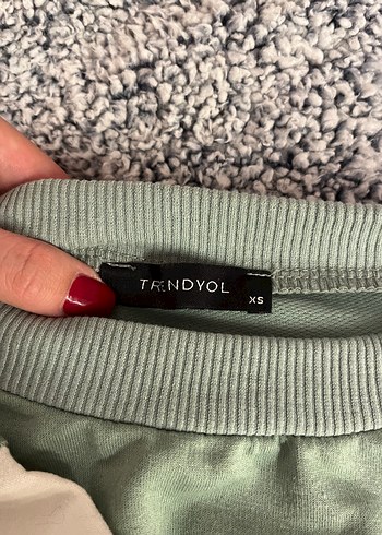 Trendyol & Milla TRENDYOL MİLLA - Haki/Beyaz Renkli Yarasa Kol Sweat