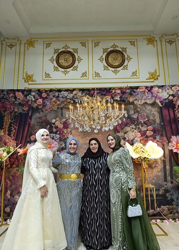 Uzun Kollu Beyaz Etnik Desenli Kadın Gelinlik - Görsel 2