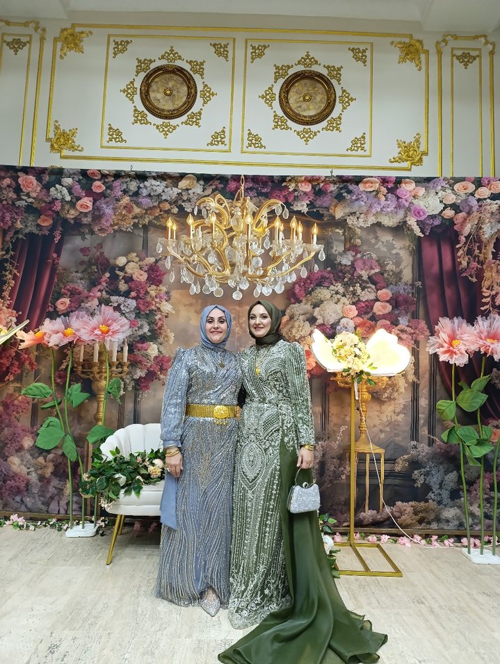 Uzun Kollu Beyaz Etnik Desenli Kadın Gelinlik - Görsel 3