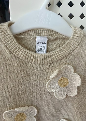 Nakışlı Bej Örgü Kadın Süveter - Görsel 2