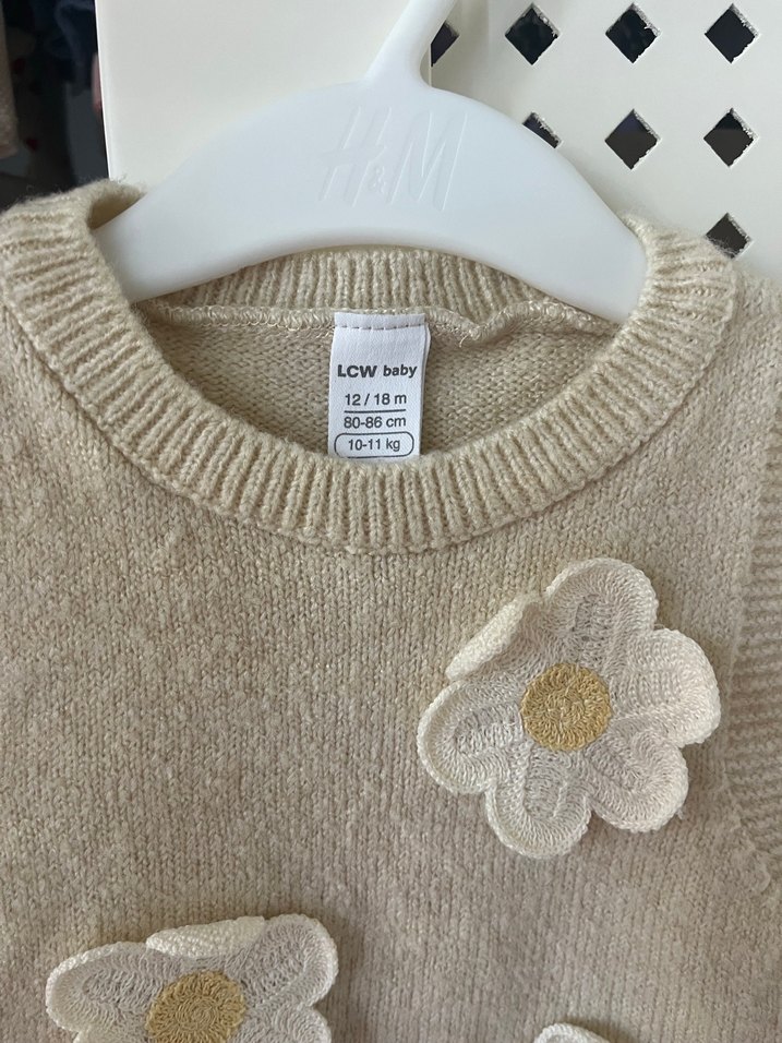 Nakışlı Bej Örgü Kadın Süveter - Görsel 2