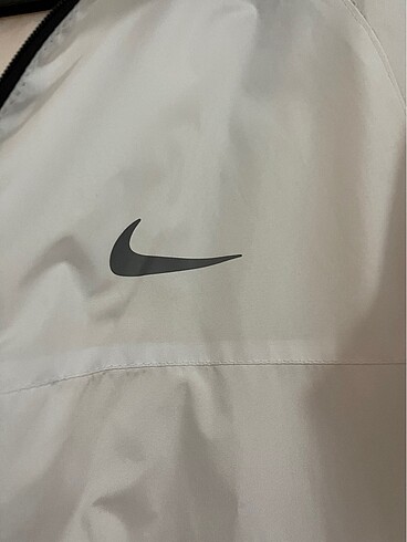 Nike Beyaz Nike yağmurluk orijinal