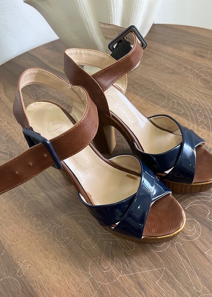 kalın topuklu ayakkabı - Görsel 3