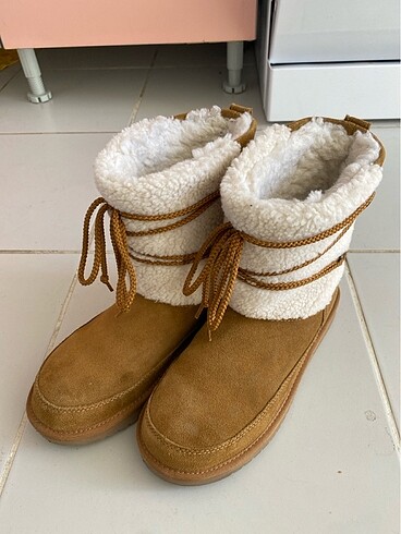 Ugg 37 numara