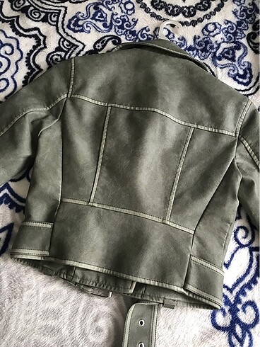 xs Beden BERSHKA deri ceket