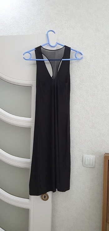 xs Beden siyah Renk vakko elbise göğüs ölçüsü 32cm boy ölçüsü 90cm dir