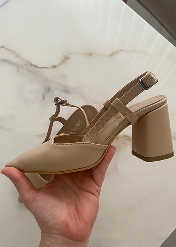 37 Beden Bej Stiletto Topuklu Kadın Ayakkabı