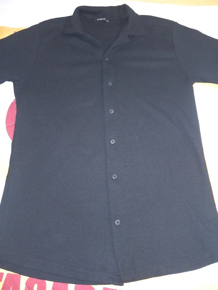 Siyah Kısa Kollu Düğmeli Erkek Gömlek - Görsel 2