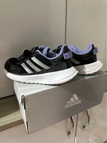 Adidas ADİDAS