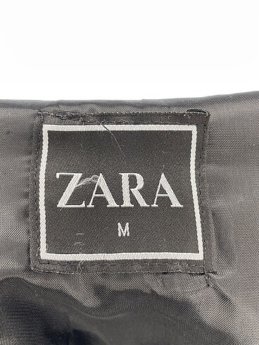 m Beden siyah Renk Zara Yelek %70 İndirimli.