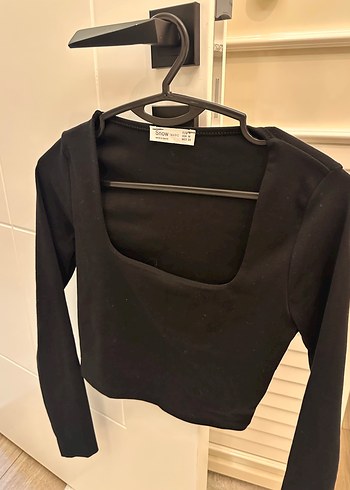Trendyol & Milla Siyah Uzun Kollu Minimalist Bluz
