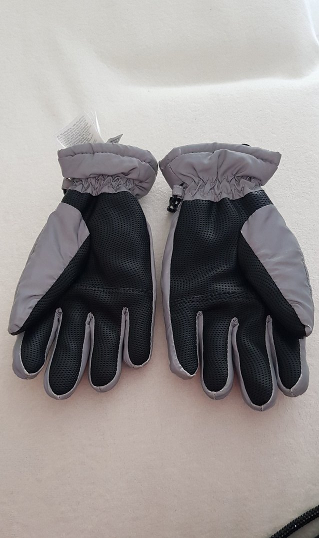 Gri Erkek Çocuk Eldiveni - Görsel 2