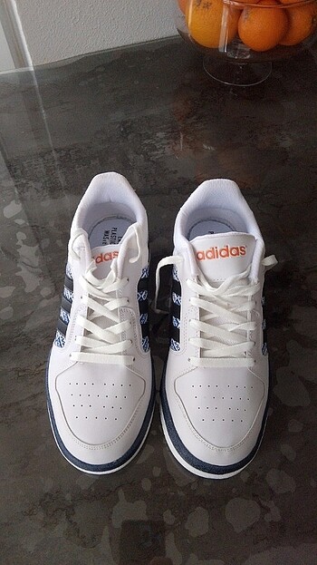 Adidas spor ayakkabı