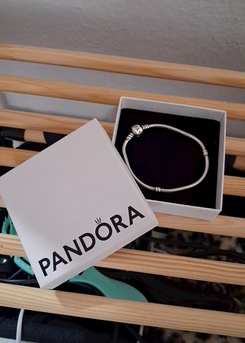 Pandora