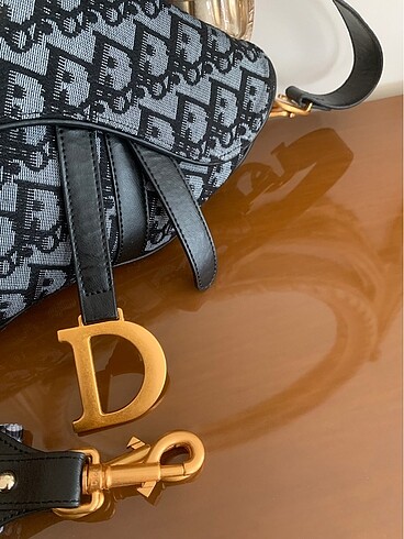 Beden siyah Renk Christian Dior çanta