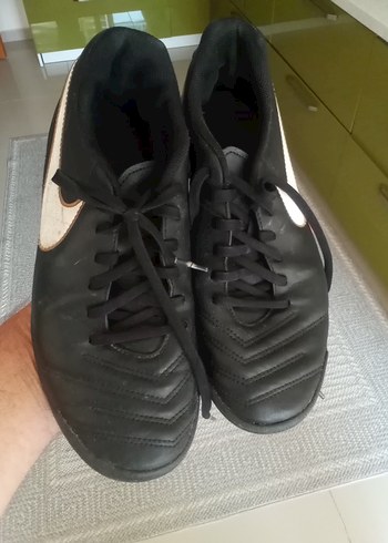 Nike Nike Siyah Erkek Futbol Ayakkabısı etiket 40.5