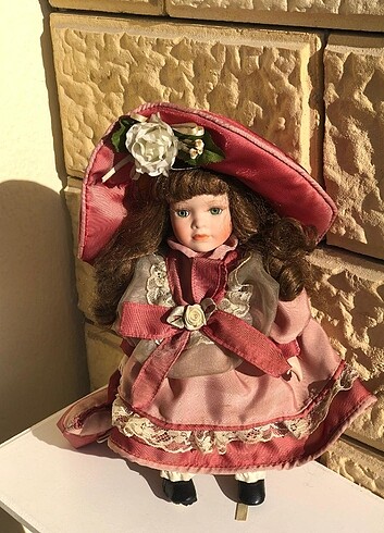 Beden Vintage Leonardo Collection porselen Bebek