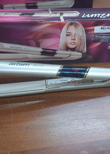 Arzum Belis Gri-Beyaz Saç Düzleştirici
