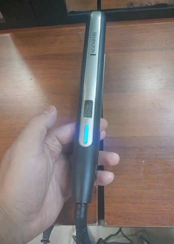 remington Dijital Ekranlı Saç Düzleştirici