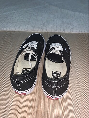 38,5 Beden kadın vans ayakkabı
