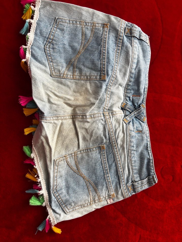 Renkli Püsküllü Mini Kot Şort - Görsel 2