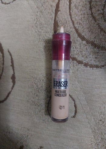 Maybelline Eraser Kapatıcı 01