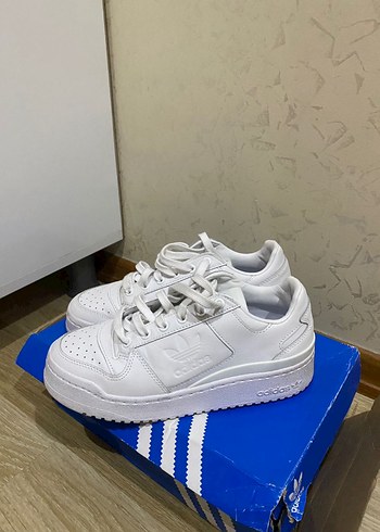Adidas Beyaz Kadın Spor Ayakkabı