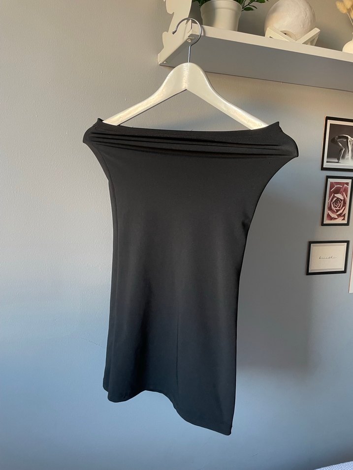 Siyah straplez mini siyah elbise - Görsel 2