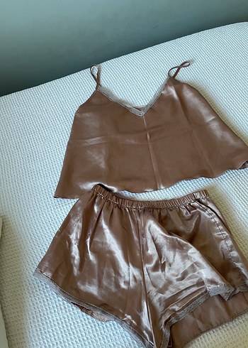 Dantel Detaylı Pembe V Yakalı Kadın pijama takımı saten - Görsel 2