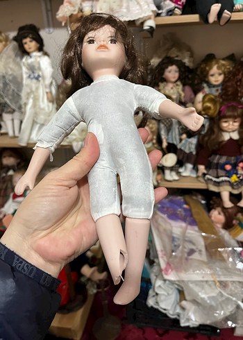 Beyaz Pastel Renkli Bebek - Görsel 3